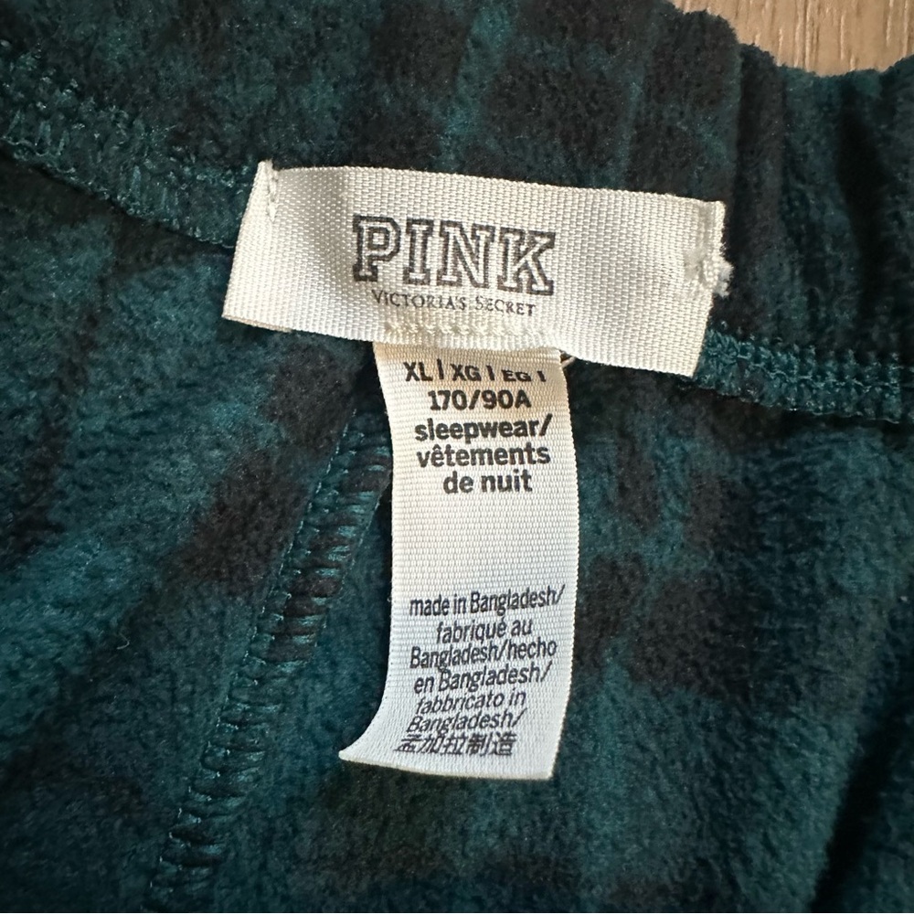 Victoria's Secret Polar Fleece Jogger Pajama Set, Green Plaid,‎ XL - Picture 9 of 10